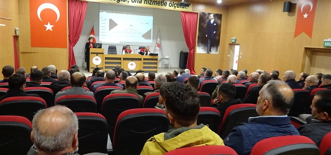 İl ve İlçe  Müdürlüklerimizde  Nakilde Hayvan Refahı İle İlgili  Eğitim Verilerek Sınav Yapıldı